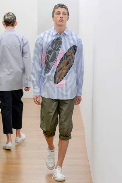 Look 20
